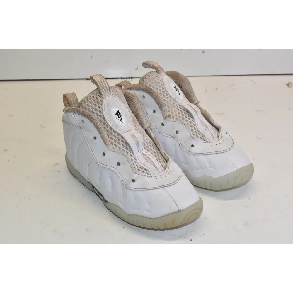 Nike Lilttle Posite One Triple White Sneakers Child Size 8C Hype Foam HQ1961-100